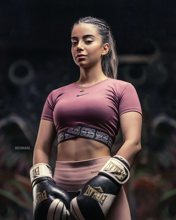 Female Boxing Coach Nika