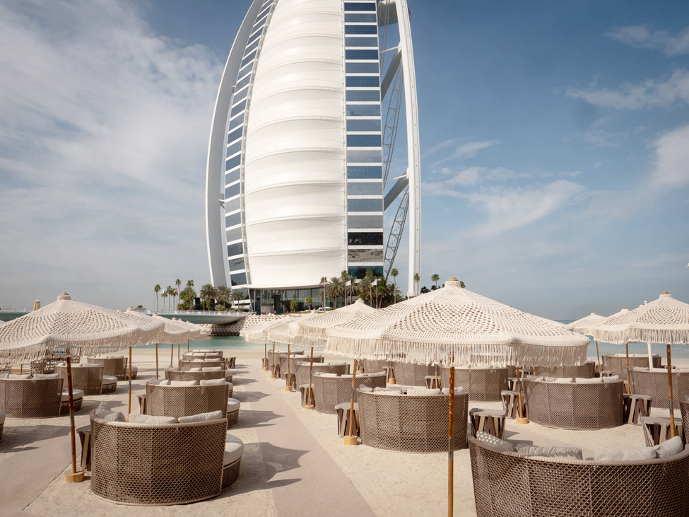Dubai Beach Club Experience