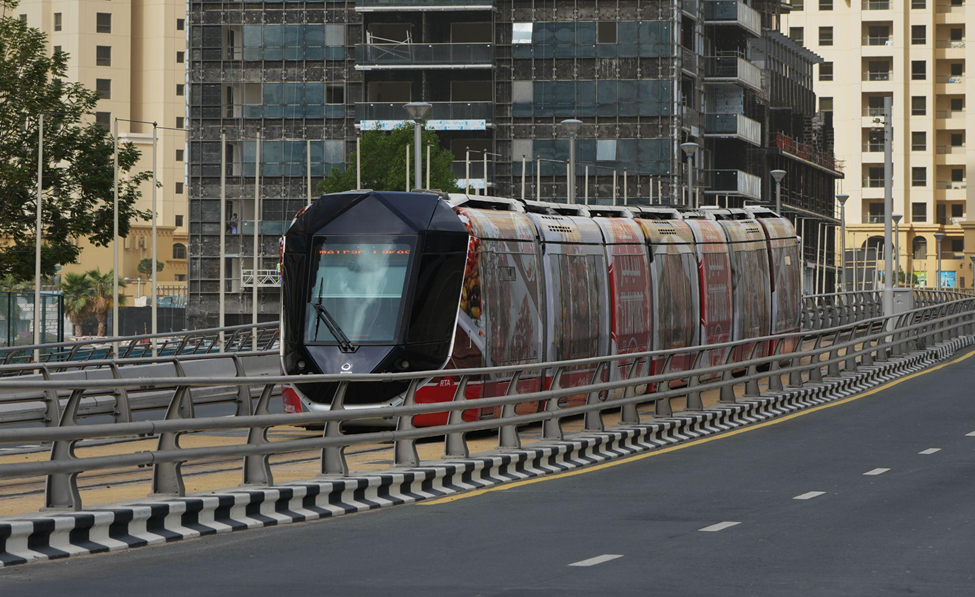 Plan Dubai Tram Journey